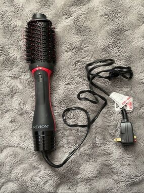 Revlon electric hair brush and blow dryer
